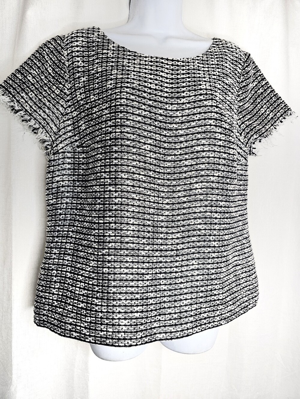 3/$20 Talbots Black & White Tweed Short Sleeve Top